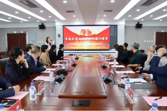 山东广播电视台新闻频道在线直播(山东广播电视台新闻频道在线直播齐鲁时代楷模)  第2张