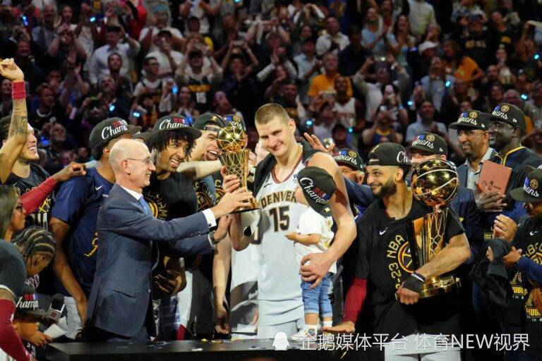 nba季后赛什么时候开始打(nba季后赛什么时候开始打的)  第1张